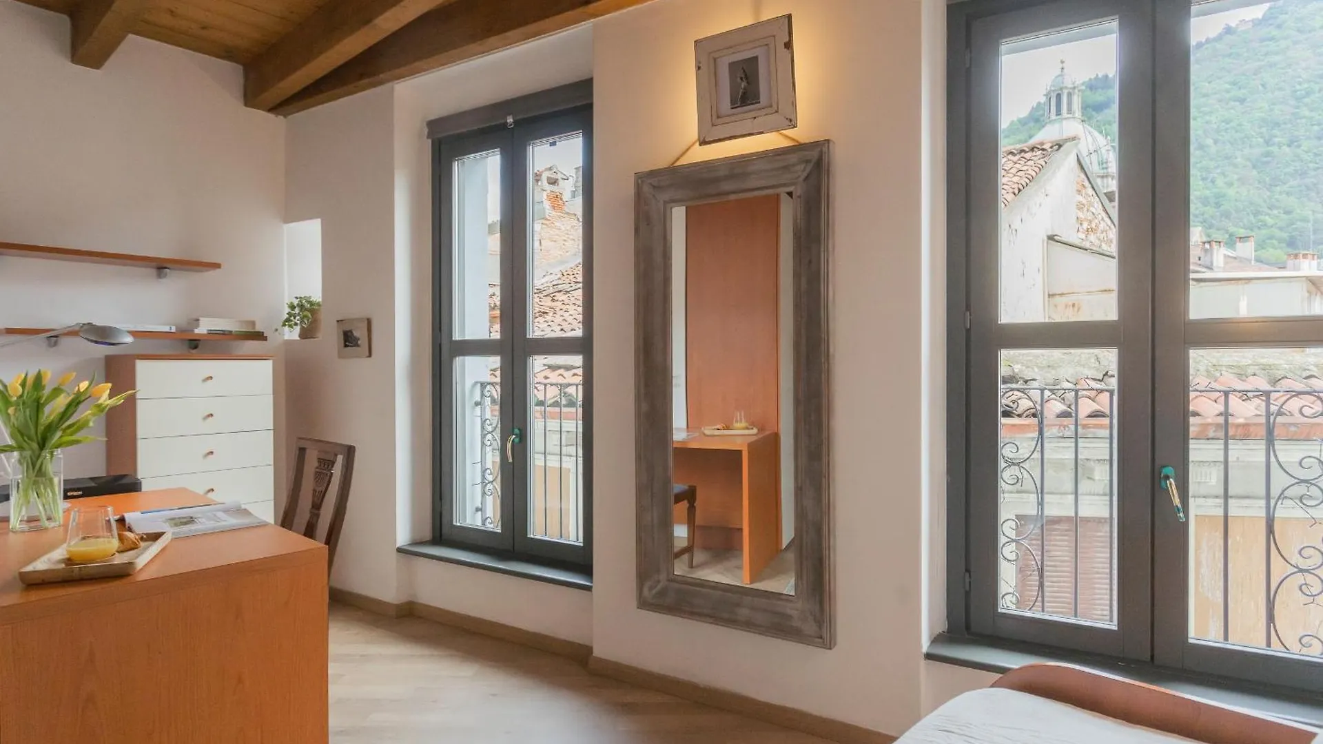 Luini 7 By Rent All Como 0*,  Italy