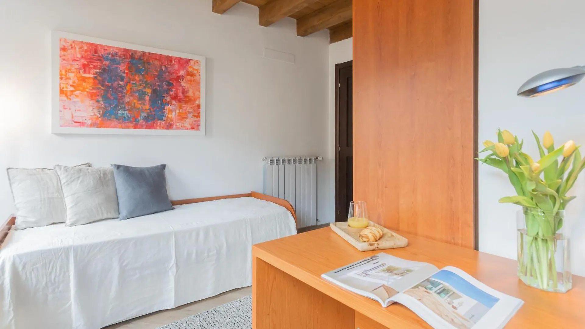 Luini 7 By Rent All Como 0*,
