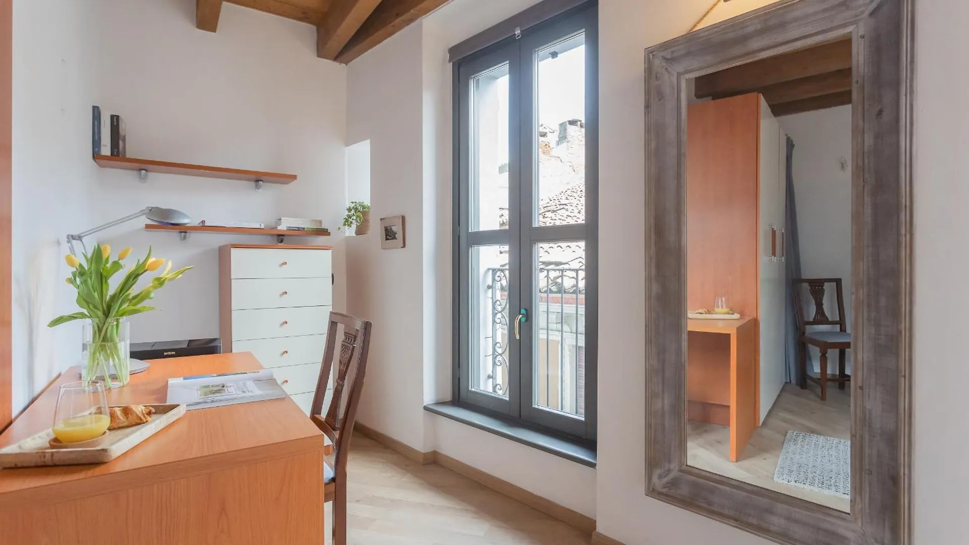 Apartment Luini 7 By Rent All Como Italy