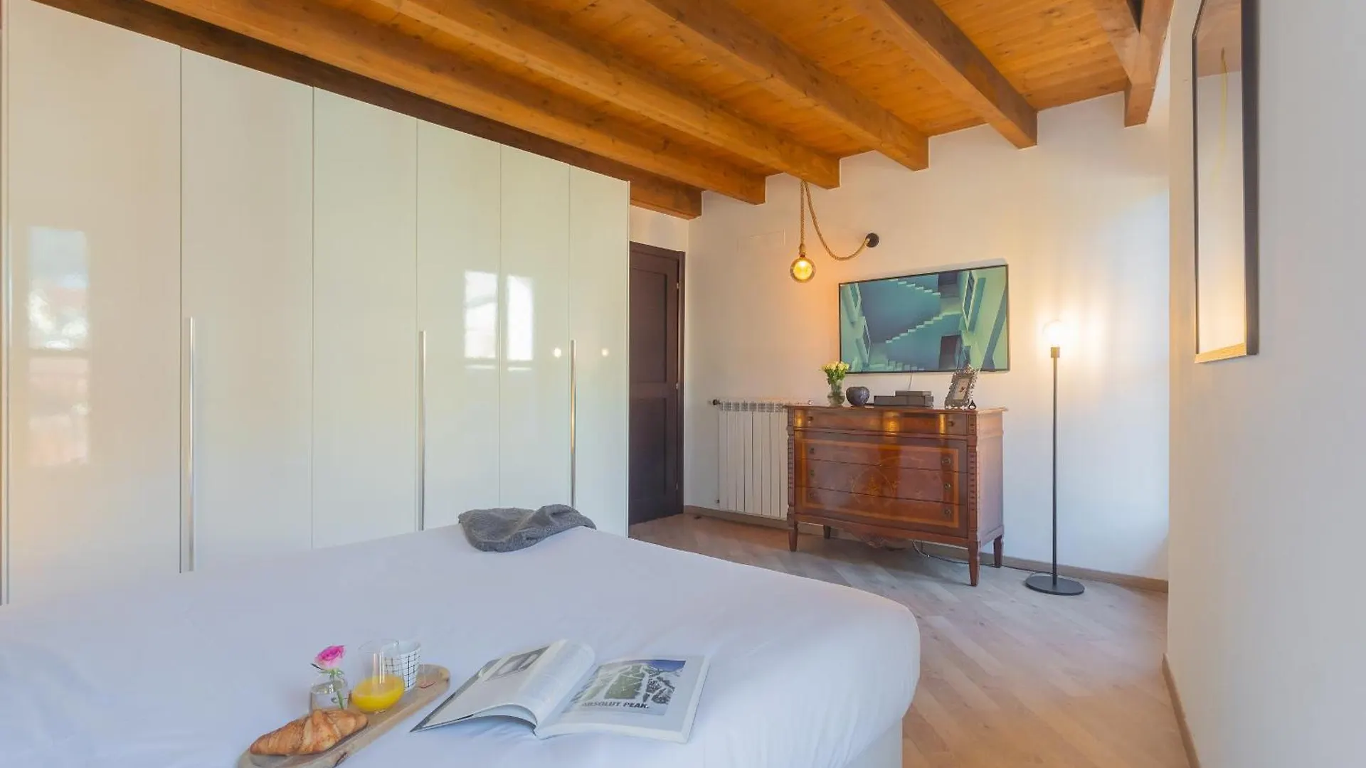 Apartment Luini 7 By Rent All Como
