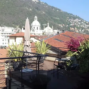 Lägenhet Via Carcano 13, Como