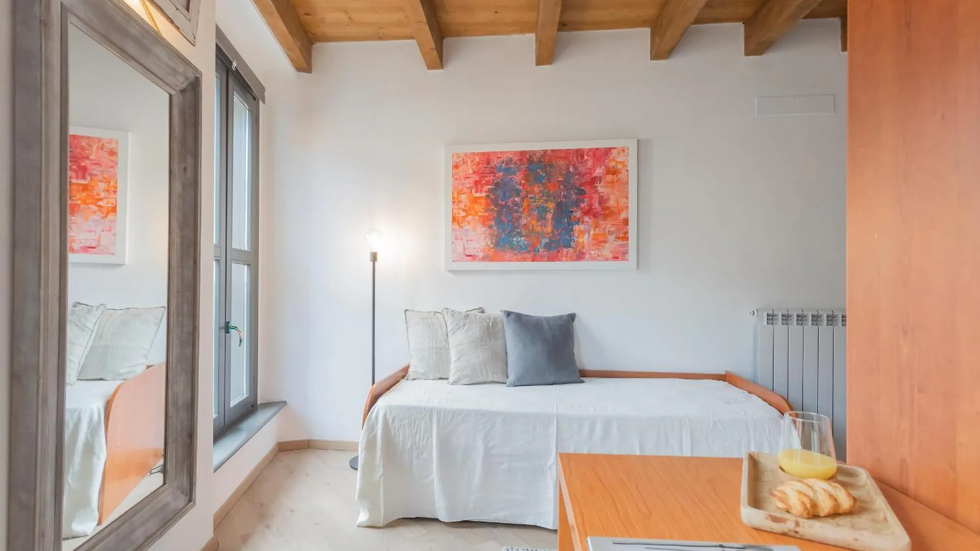 Apartment Luini 7 By Rent All Como