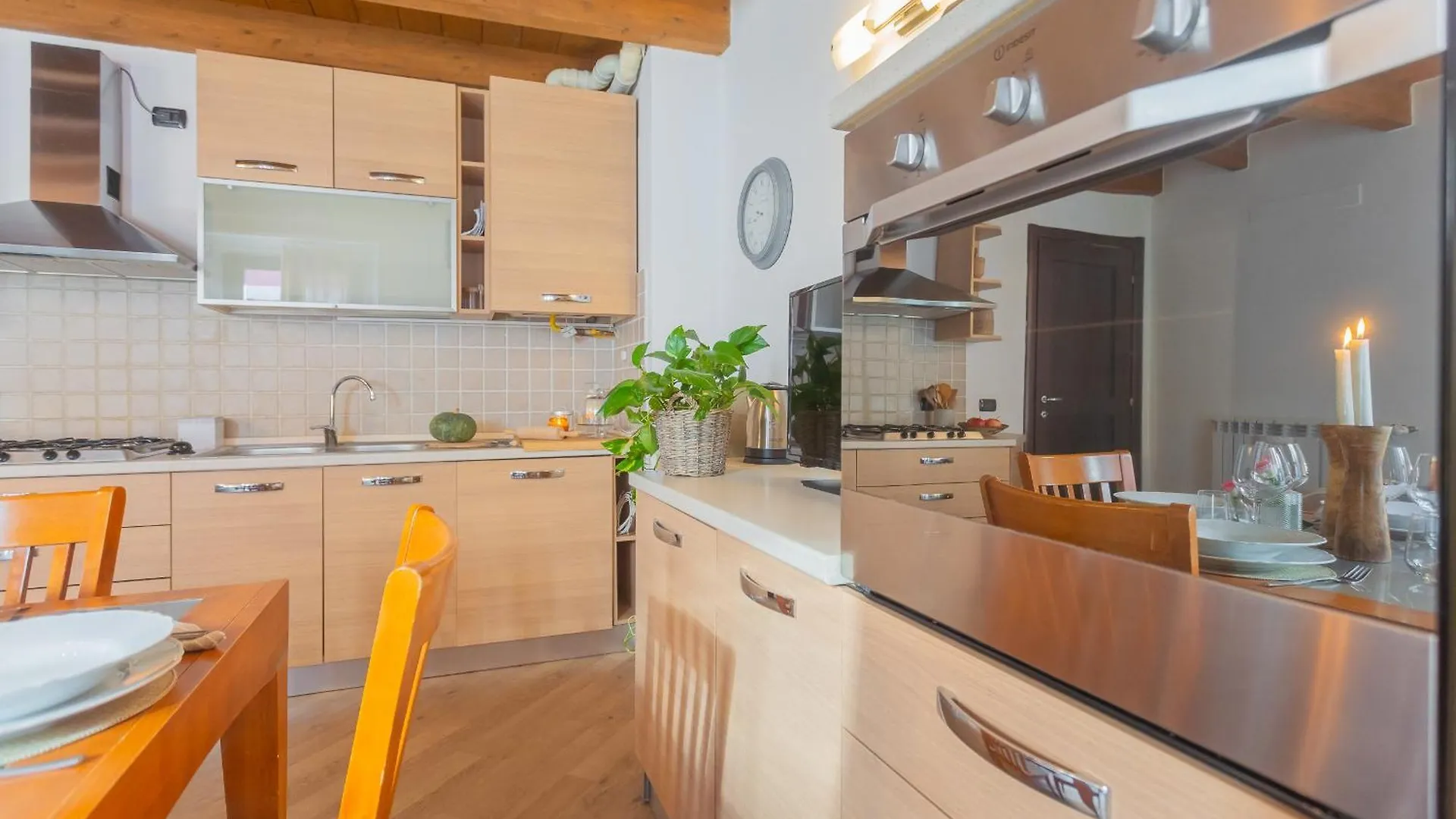 Luini 7 By Rent All Como