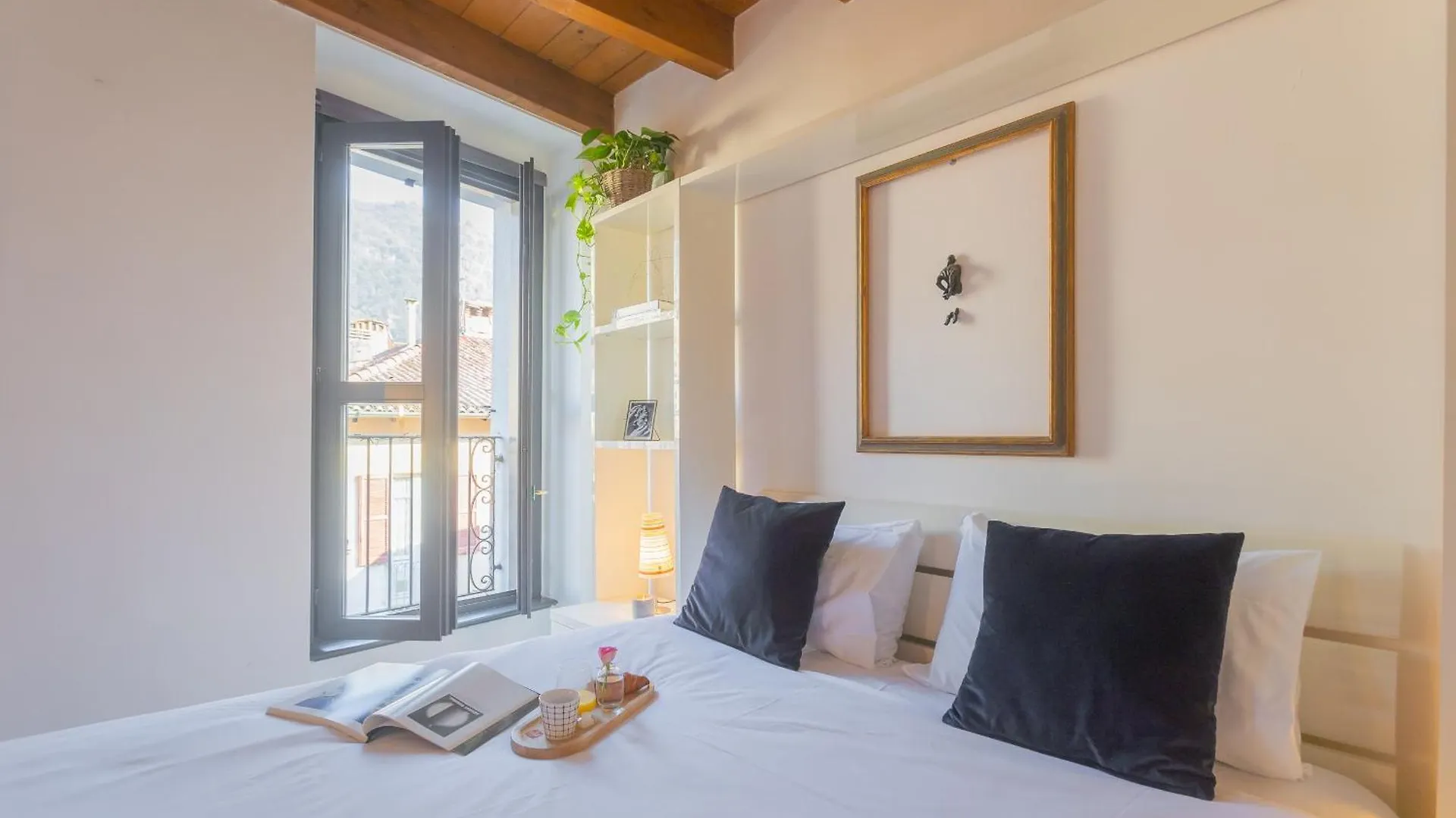 Apartment Luini 7 By Rent All Como Italy
